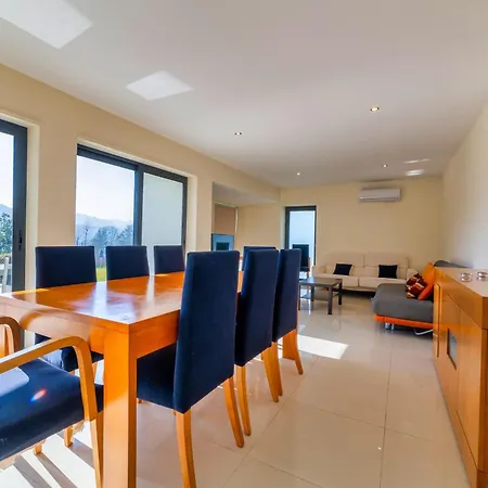 Quinta De Sub-ribas, Ideal Familias