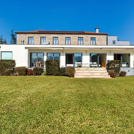 Quinta De Sub-ribas, Ideal Familias Villa