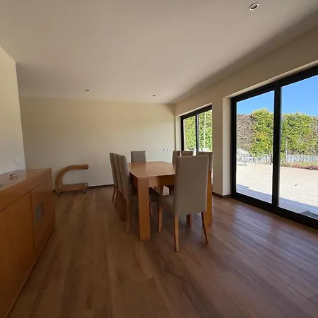 Quinta De Sub-ribas, Ideal Familias Willa *