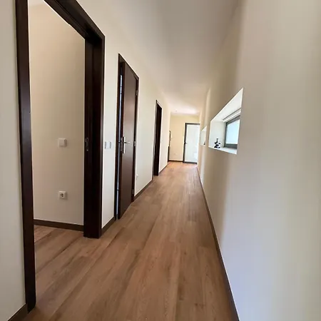 Quinta De Sub-ribas, Ideal Familias Villa