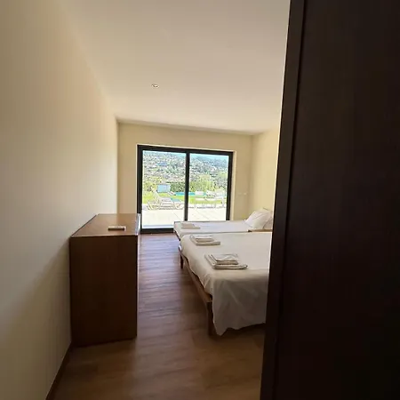 Quinta De Sub-ribas, Ideal Familias