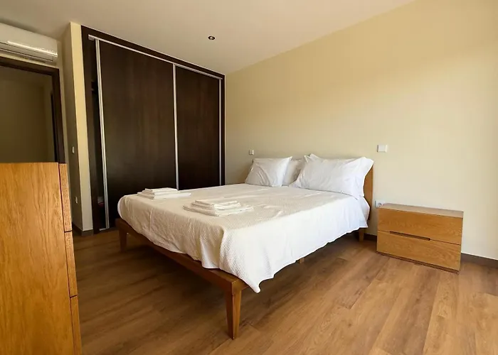 Quinta De Sub-ribas, Ideal Familias